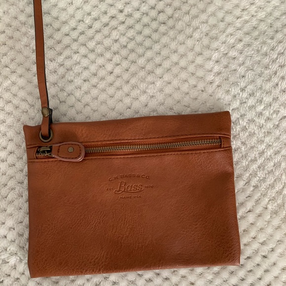 GH Bass and Co bag - Picture 6 of 8